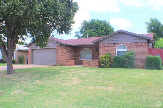 Building Photo - Charming Brick Home with Modern Comforts!