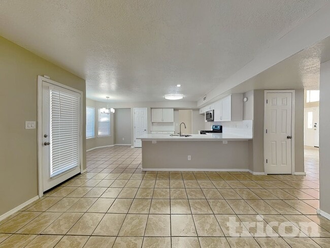 Photo - 8416 La Paloma Ct