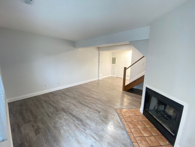 Photo - 1726 Summit St Unit 1730