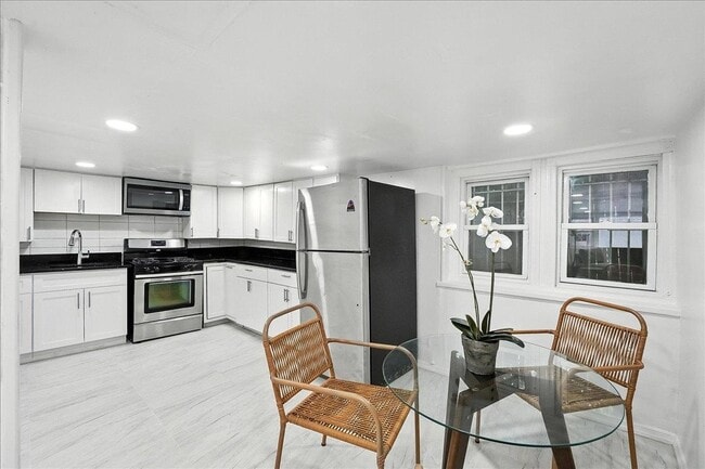 Photo - 283 Griffith St Unidad 3