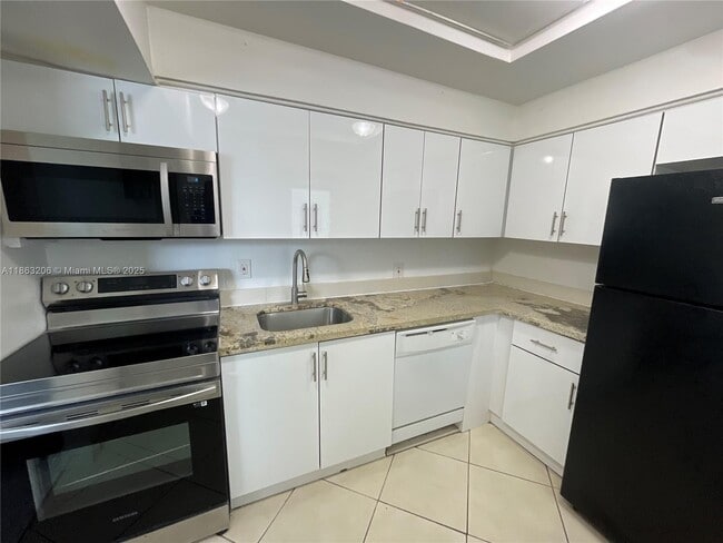 Photo - 447 NE 195th St Unit 317