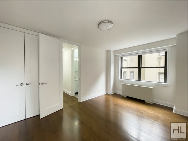 East 89th STREET