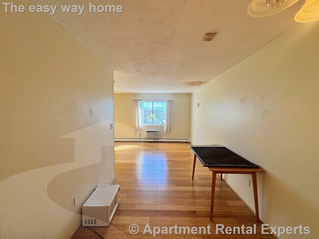 Photo - 474 Broadway Unit #37