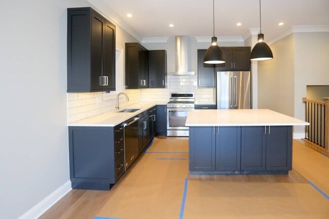 Photo - 2319 N Southport Ave Unit 1