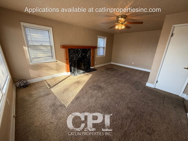 Photo - 704 1/2 Academy St.