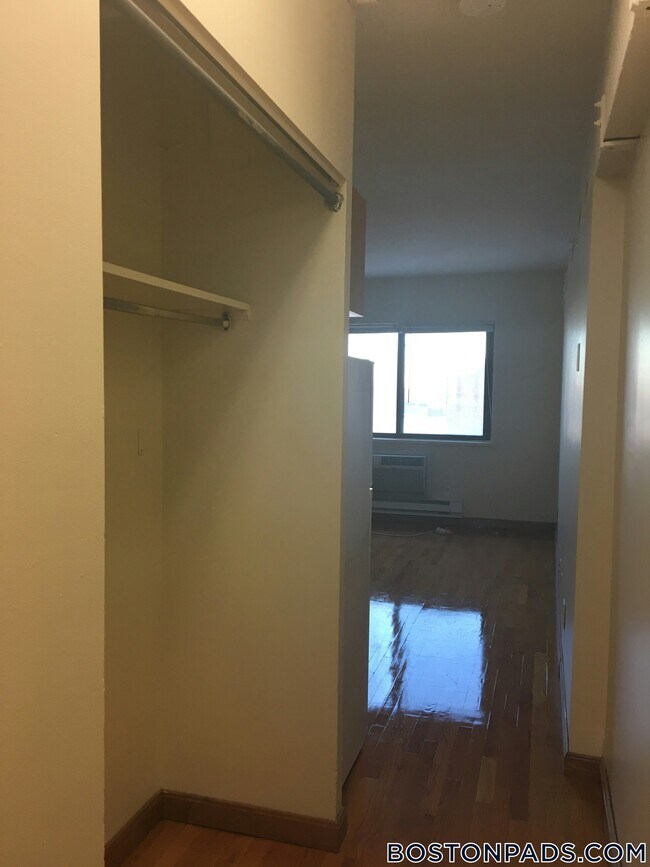 Photo - 1110 Commonwealth Ave Unidad 418