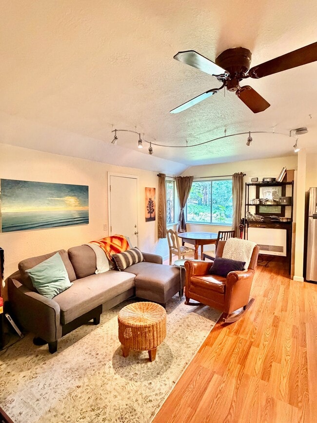 Photo - 11267 Butler Rd