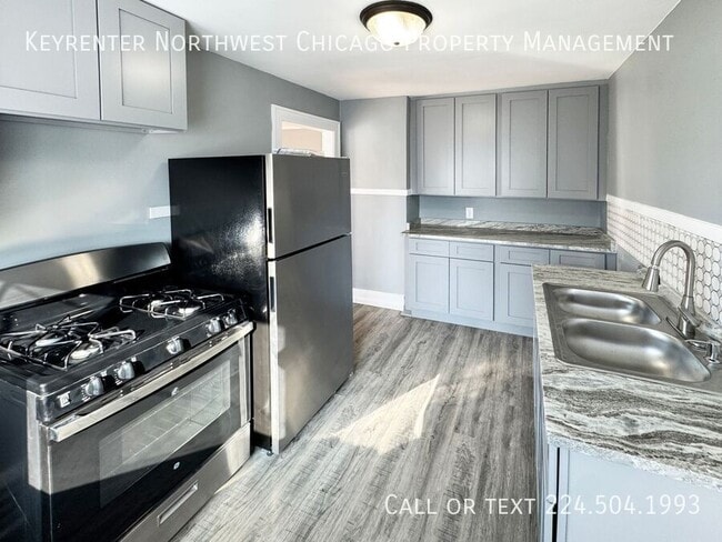 Photo - 471 Center St Unit 2