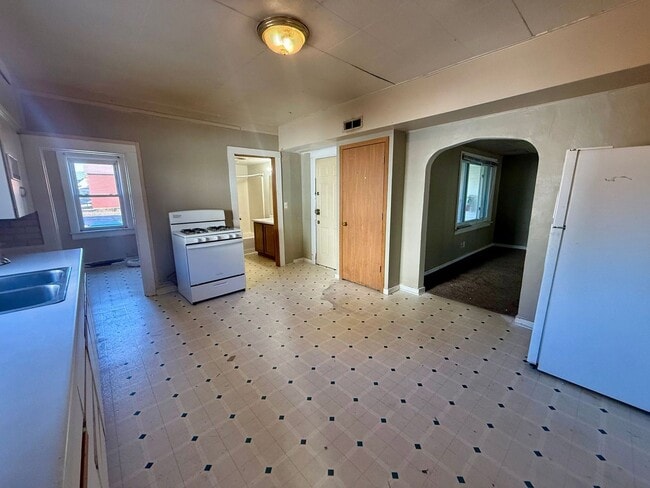 Photo - 915 S 4th Ave Unit #A