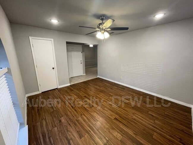 Photo - 930 Lindy Ct