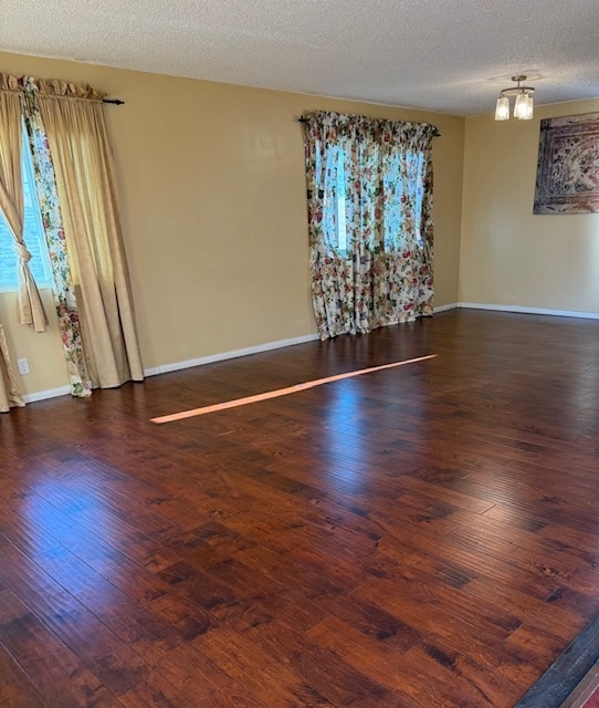 Photo - 13508 Doty Ave