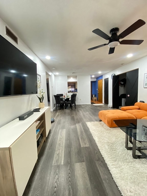 Building Photo - 375 Aiken Ave Unit 6