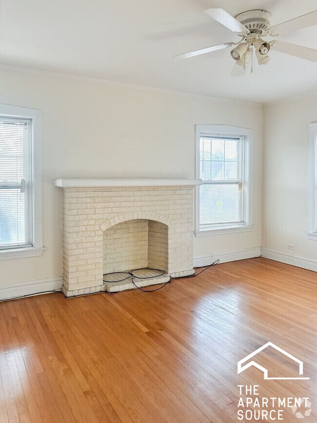 Building Photo - 5131 N Wolcott Ave Unit 2 Rental