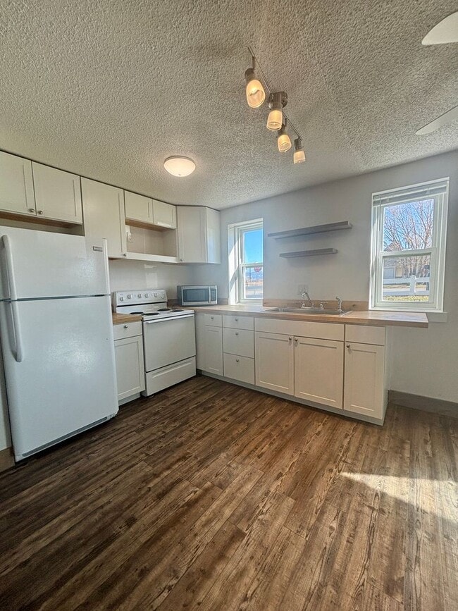 Photo - 413 N Cherry St Unit 3