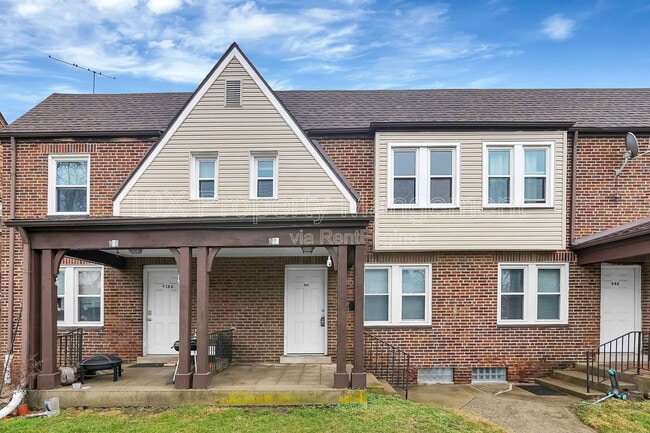 Building Photo - 940 Geers Ave