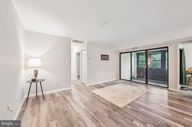 Photo - 9633 White Acre Rd