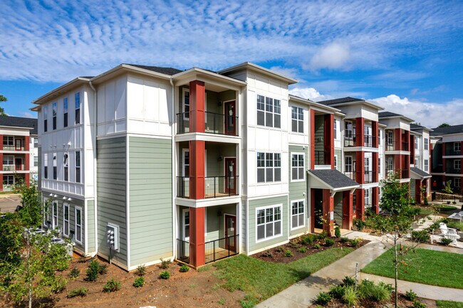 Giddy Hall Apartments