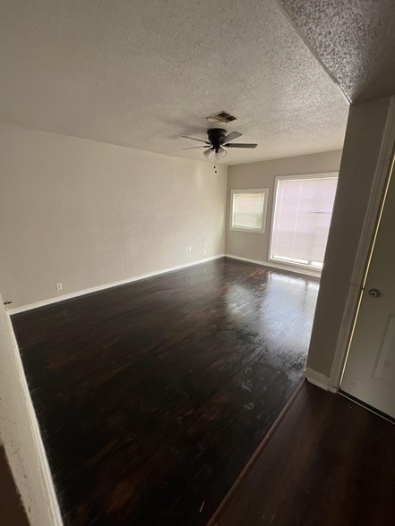 Photo - 9306 St Lo Rd