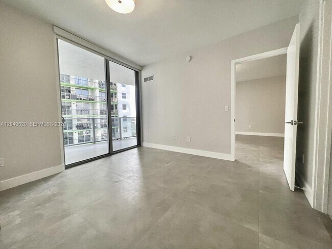Photo - 488 NE 18th St Unit 2302