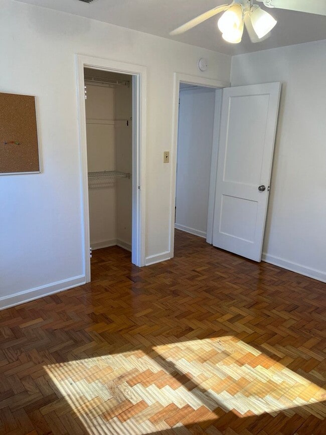 Photo - 4 bedrooms and 3 baths near UF campus