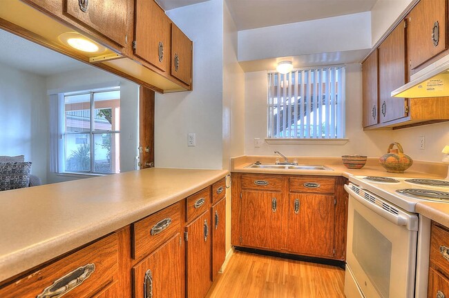 White Oak Apartments