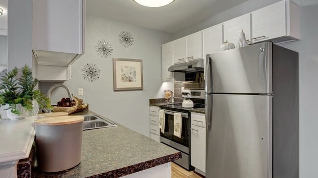 Photo - Grove at City Center