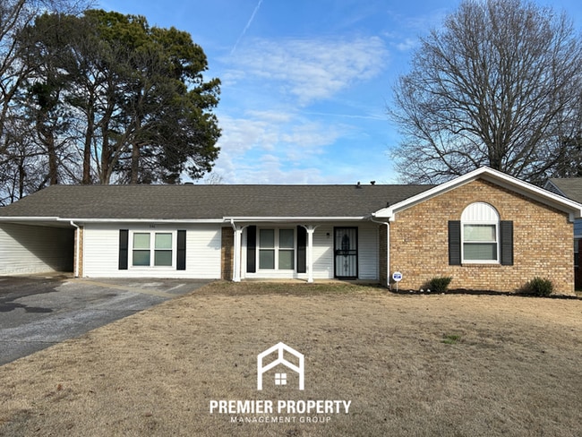 Building Photo - Spacious 3BR Southaven Home w/ Sunroom, Hardwood Floors & Fenced Yard & Near Schools
