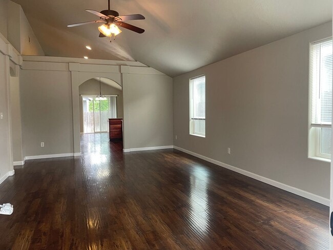 Photo - Beautiful 3 Bedroom 2 Bath Home Located in a Nice Medford Neighborhood