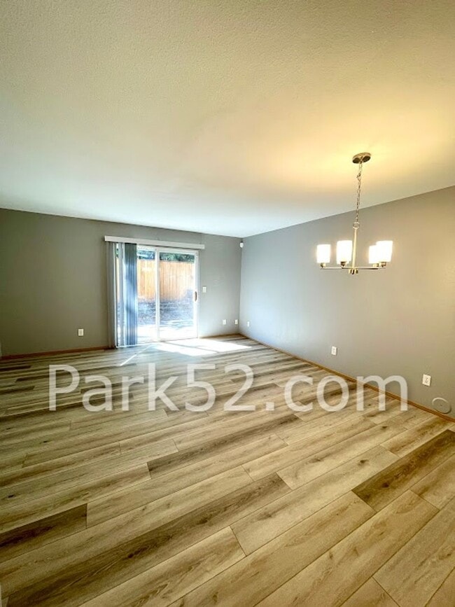 Photo - 3220 Morrison Rd W Unit 3220