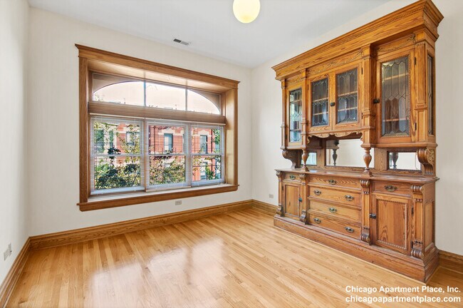 Photo - 1238 N Noble St Apartments Unit 3