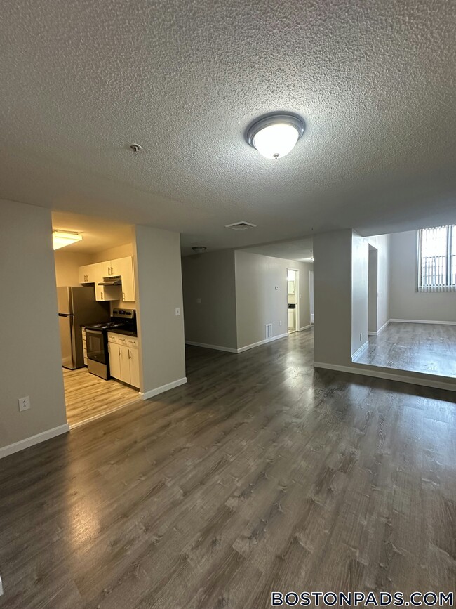 2 Weaver Street Unit 220