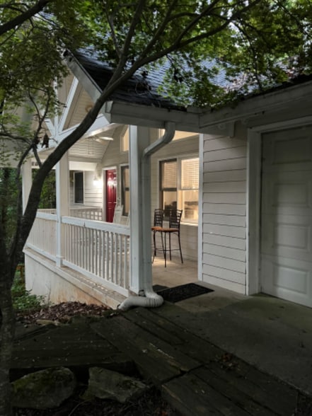 136 Hickory Hills Dr