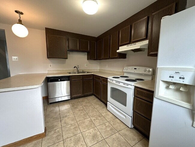 Photo - LEASE PENDING! 3 Bedroom Duplex in Westmin... Apartment