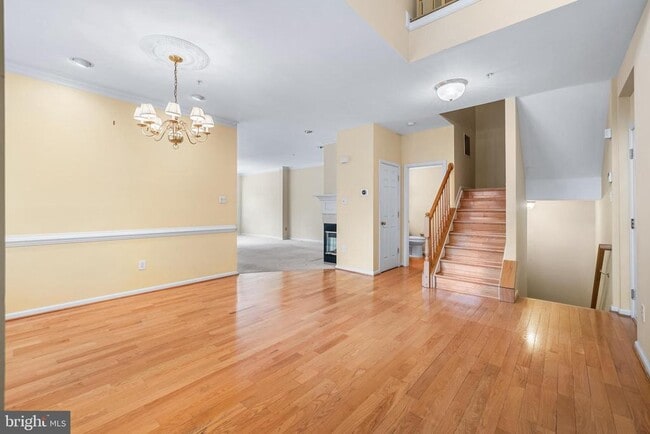 530 Limerick Cir
