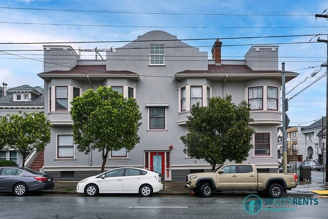 Building Photo - Inner Richmond: Top Floor Apartment w/ Storage Unit 606 Balboa St. #2