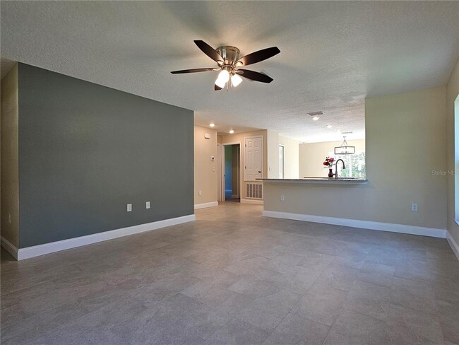 Photo - 6921 Central Ave