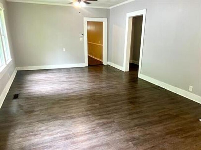 Photo - 3BR Cozy Starter Home with Spacious Layout