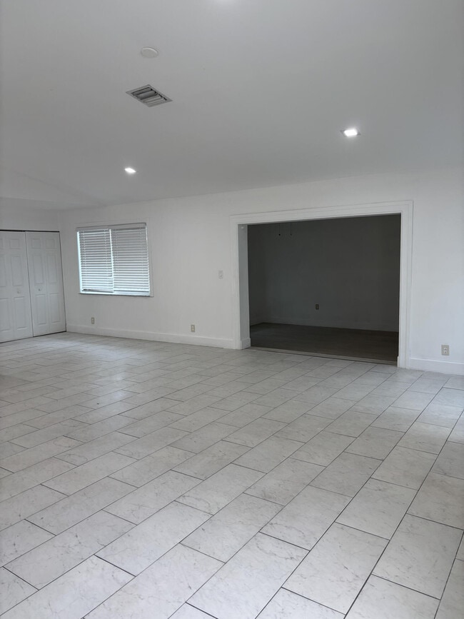 Photo - 4930 NW 85th Terrace