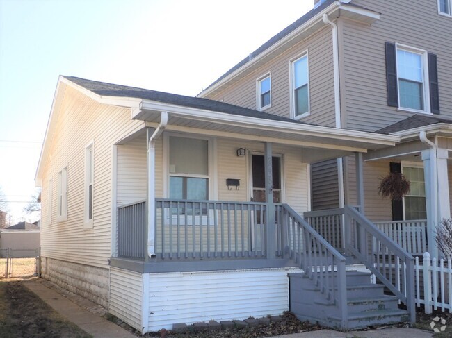 Building Photo - 2238 State St Rental