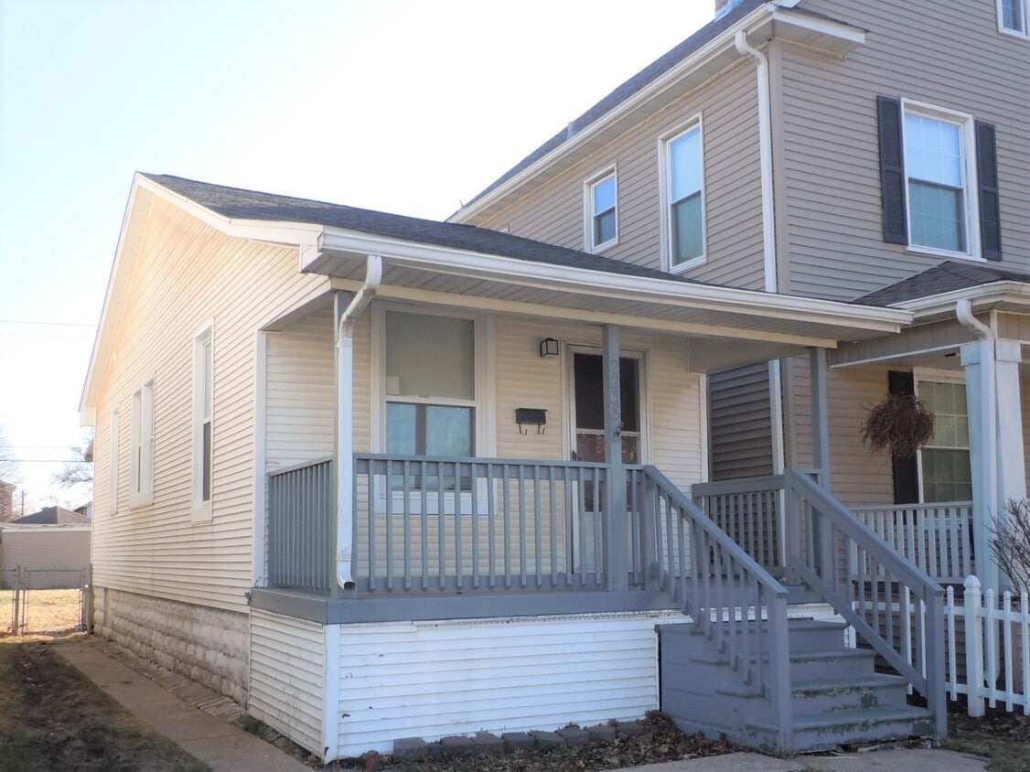 Photo - 2238 State St (Granite City, IL)