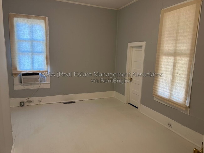 Photo - 821 Williams St