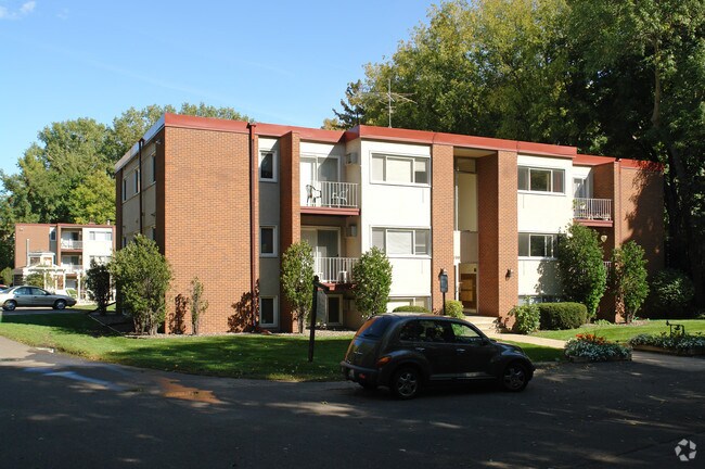 Photo - Wayzata Terrace Apartments