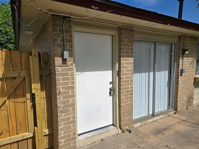 Photo - 202 Northcrest Cir Unidad D