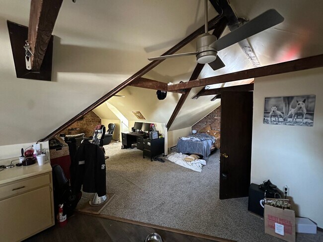 Photo - 549 Bridge St Unidad 3