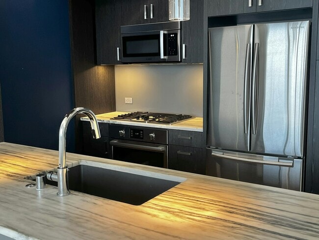 Photo - 1321 Seneca St Unit 2105