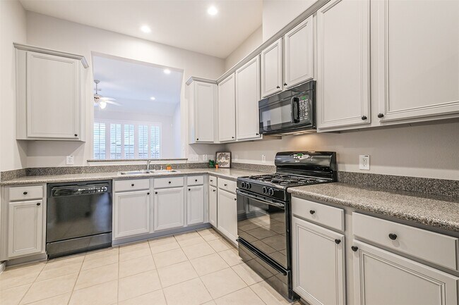 Photo - 9718 Catalina Leaf Ln