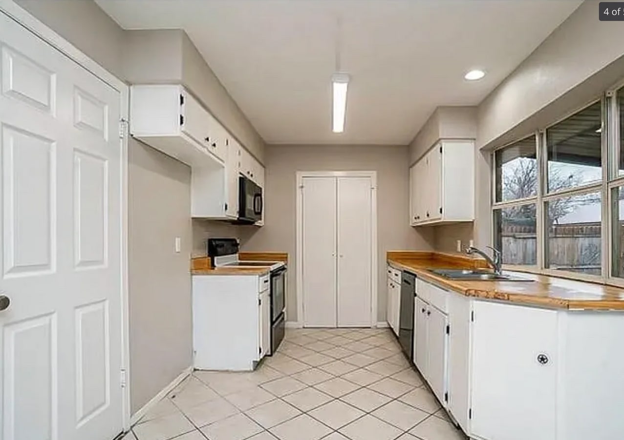 Photo - 423 Southlake Dr