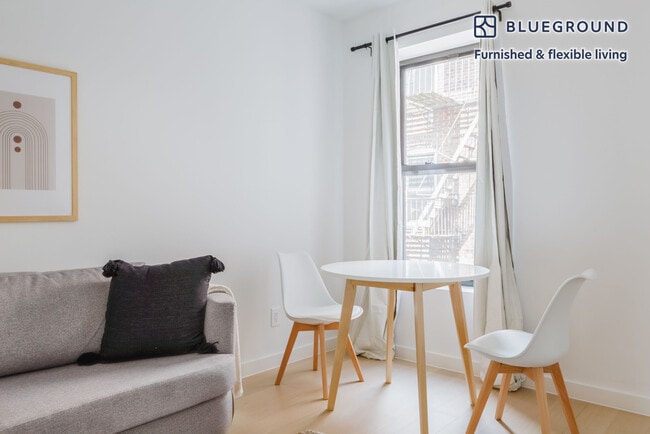 Photo - 250 N 6th St Unit FL2-ID1487