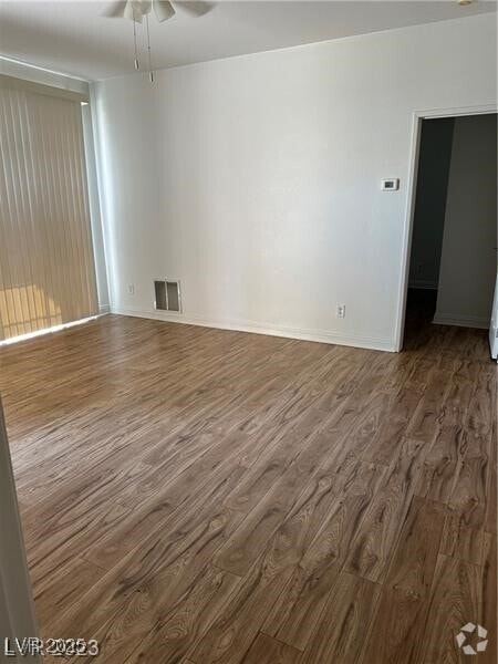 Building Photo - 5138 S Jones Blvd Unit 103 Rental