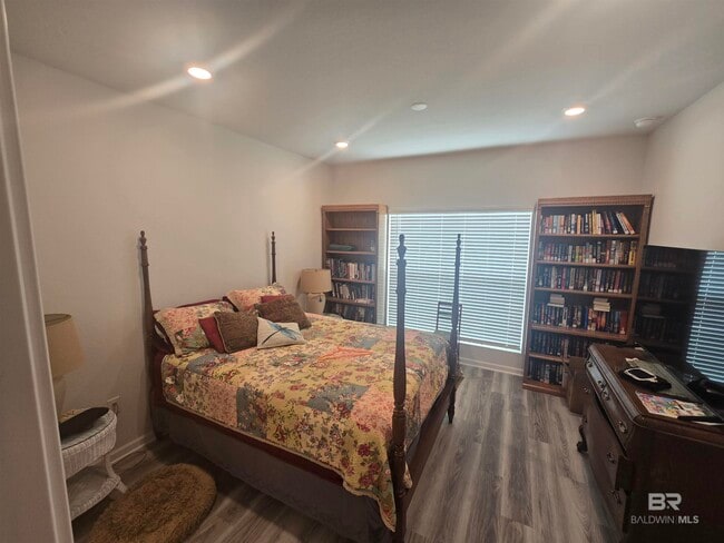 Photo - 21937 Aleutian Ave